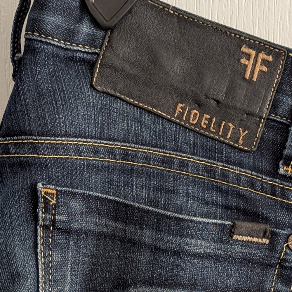 Fidelity Women's Blue Jeans 5011 - Picture 7 of 8